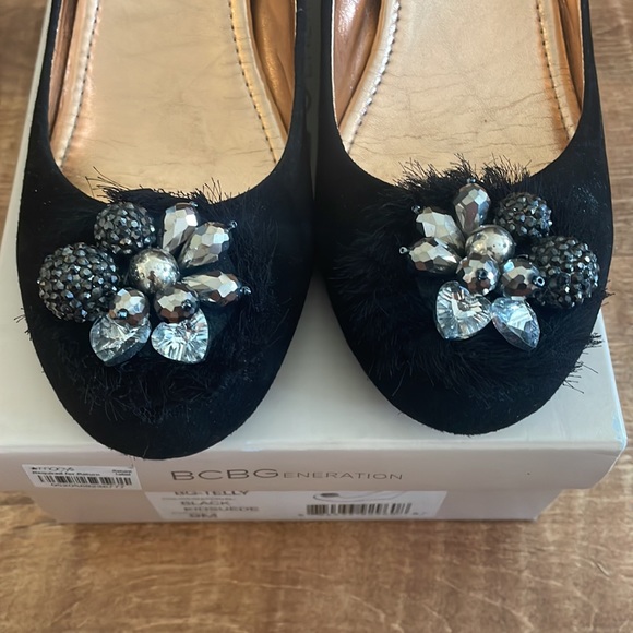BCBG BCBGeneration BLACK Suede Telly jeweled Wedge SHOES Heels  9 - Picture 2 of 6